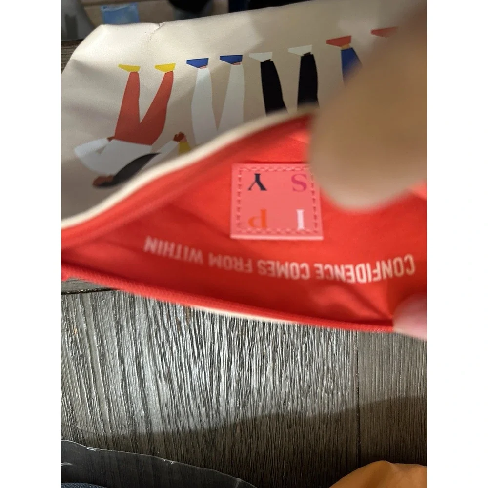 Ipsy Makeup Bag‎
